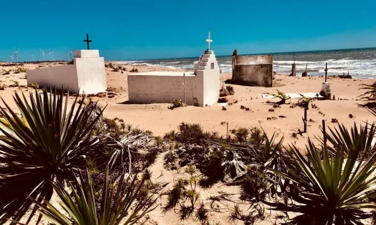 Visita ao cemitério das Pedras Compridas (São Serafim)
